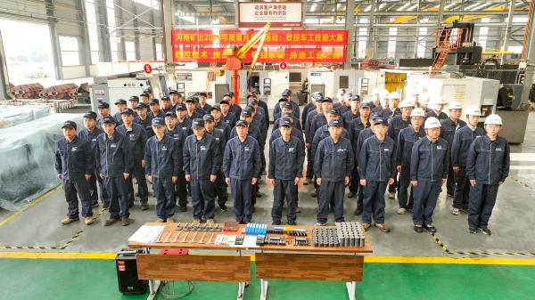 精雕细琢|河南zoty中欧·(中国)体育官方网站2024年质量月系列活动之车工比赛